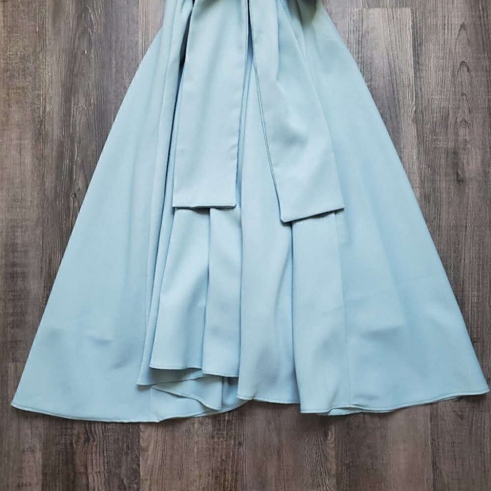 Dress - Picture 14 of 16